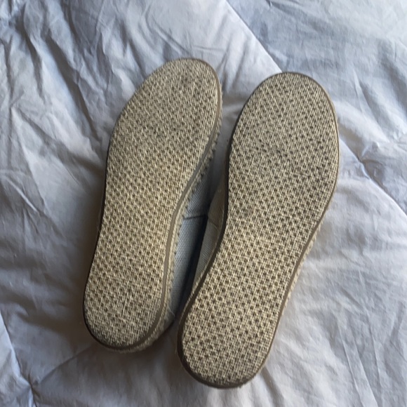 Peep Toe Toms - Picture 3 of 4